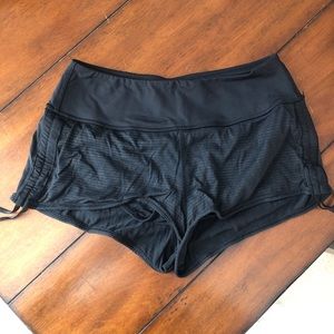 Lulu Lemon Yoga Booty Shorts - Size 2